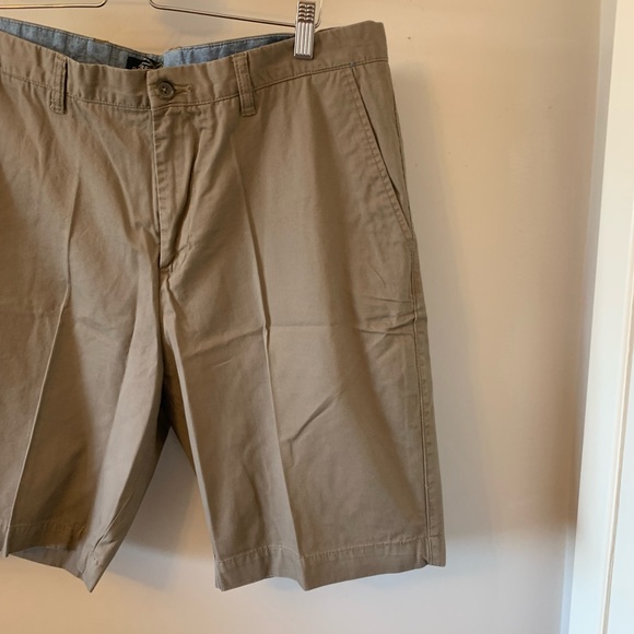 Retreat / Cotton / Khaki / Shorts - Picture 2 of 4